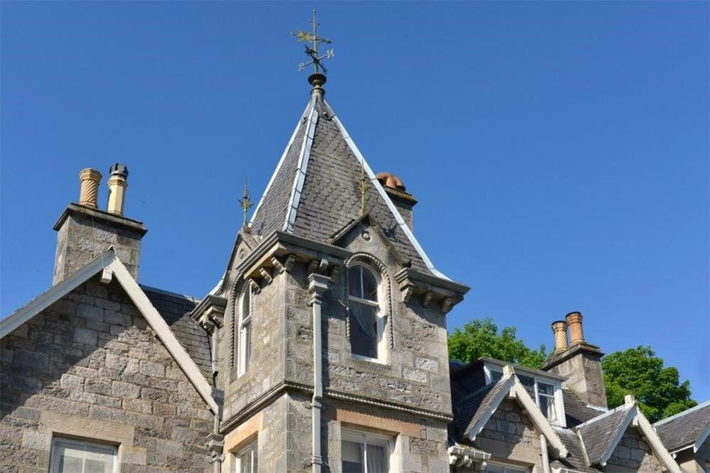 ホテル Wellwood Manor ピトロクリー エクステリア 写真