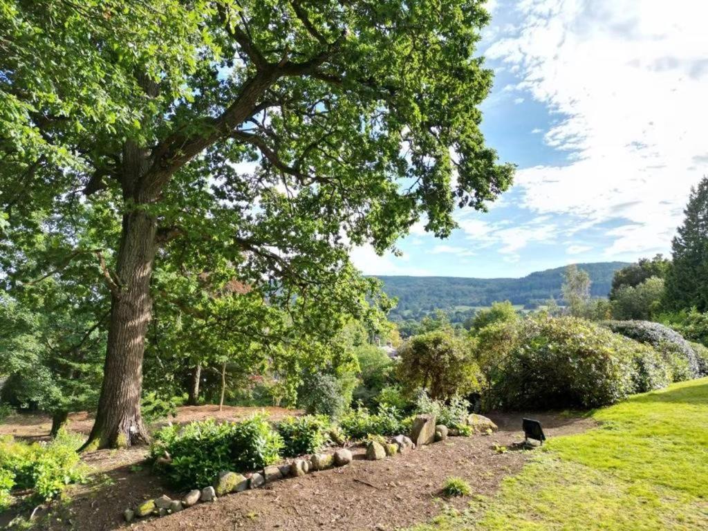 ホテル Wellwood Manor ピトロクリー エクステリア 写真