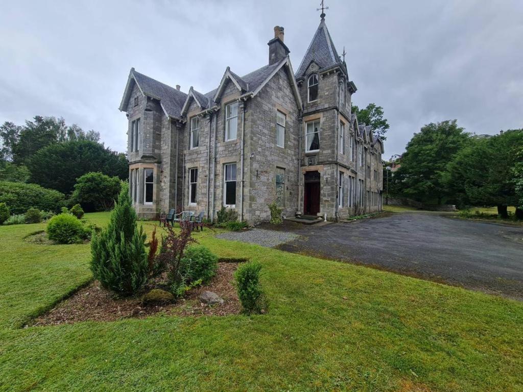 ホテル Wellwood Manor ピトロクリー エクステリア 写真